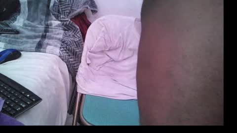 bsniz01for1 online show from November 14, 2025, 2:38 pm