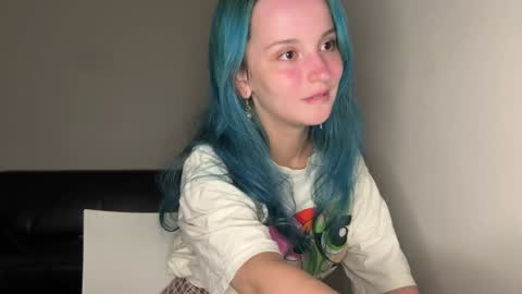 bubble_b00 online show from January 19, 2025, 4:04 pm