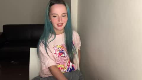 bubble_b00 online show from March 10, 2025, 2:05 pm