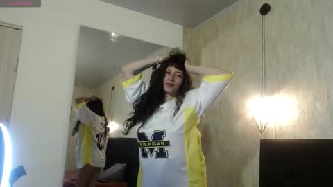 Snapshot of bubble_gum14 chatting on October 24, 2025, 3:58 am bubble_gum14 online show from October 24, 2025, 3:58 am