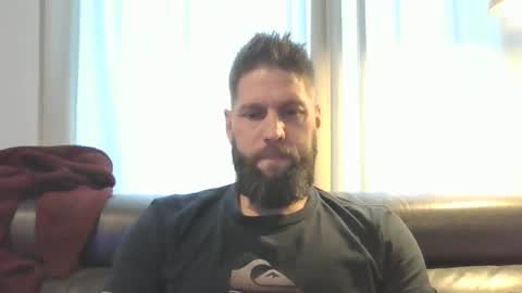 bubblebee1982 online show from December 7, 2024, 1:40 pm