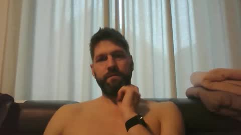 bubblebee1982 online show from November 23, 2025, 1:22 pm