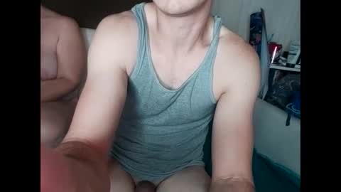 Snapshot of bubblebutt417 chatting on December 16, 2025, 2:27 am Max candi online show from December 16, 2025, 2:27 am