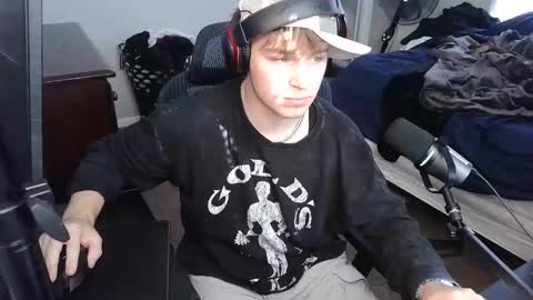 BubblebuttBdn online show from November 11, 2025, 5:13 pm