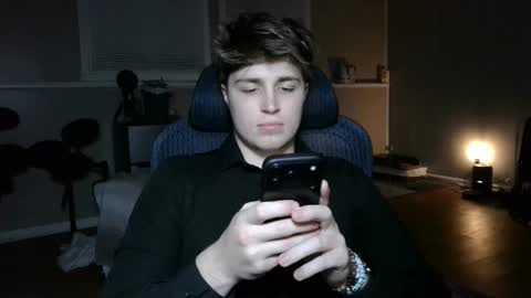 BubblebuttBdn online show from February 18, 2026, 4:30 am