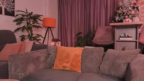 Snapshot of bubblecum4 chatting on December 19, 2025, 7:54 pm MayaCroft online show from December 19, 2025, 7:54 pm