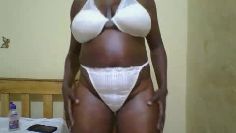Snapshot of bubblie_bae chatting on March 8, 2026, 7:39 pm Bobbie online show from March 8, 2026, 7:39 pm