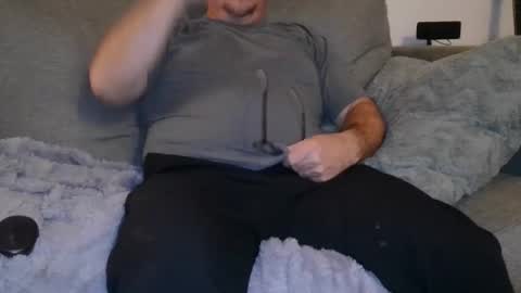 Buck online show from April 4, 2026, 6:44 am