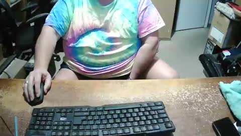 Snapshot of bucku2 chatting on February 4, 2026, 11:09 pm Bucku2 online show from February 4, 2026, 11:09 pm