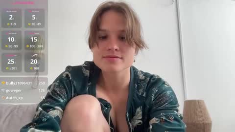 Mira  online show from September 22, 2025, 6:32 pm