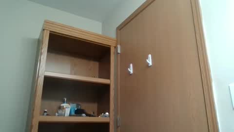 Bud42o online show from October 7, 2025, 4:42 am