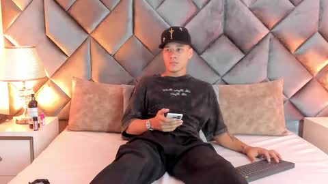 Buda y Cataleya online show from February 25, 2026, 1:43 pm