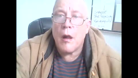 Snapshot of buddyluvzumore chatting on December 21, 2024, 2:37 pm buddyluvzumore online show from December 21, 2024, 2:37 pm