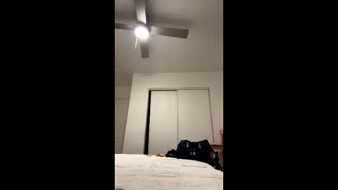 budszfuryou online show from May 3, 2026, 3:34 am