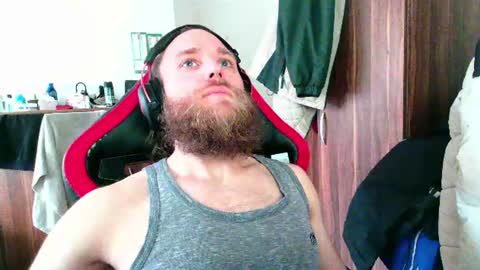 Snapshot of buhalteris chatting on June 13, 2026, 3:32 pm Lukas online show from June 13, 2026, 3:32 pm