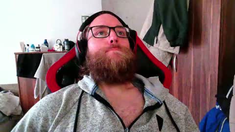 Snapshot of buhalteris chatting on June 14, 2026, 4:09 pm Lukas online show from June 14, 2026, 4:09 pm