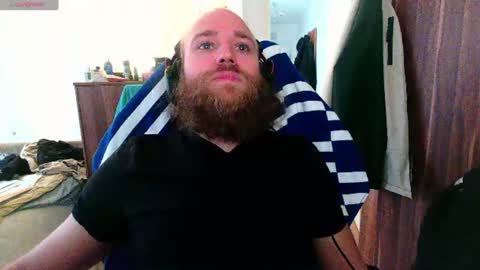 Snapshot of buhalteris chatting on July 25, 2026, 4:43 am Lukas online show from July 25, 2026, 4:43 am