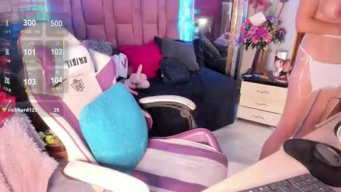 Snapshot of bulmasweetyose chatting on October 15, 2025, 9:26 pm bulmasweetyose mommy submissive control milf lovense online show from October 15, 2025, 9:26 pm