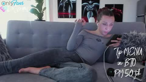 Ivan online show from April 5, 2026, 9:01 pm