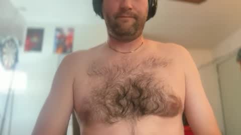 bumlover4567 online show from April 4, 2026, 7:44 pm