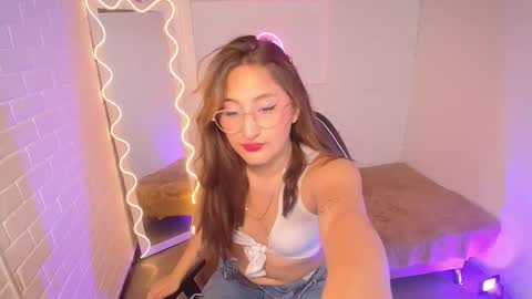 Snapshot of bunni_tay chatting on October 7, 2025, 11:51 am Bunni online show from October 7, 2025, 11:51 am
