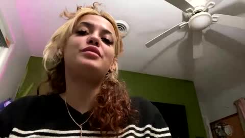 Snapshot of bunnibaby333 chatting on September 22, 2025, 5:42 am bunnibaby333 online show from September 22, 2025, 5:42 am