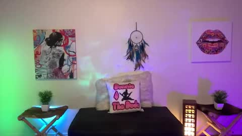 BUNNIE and THE DUDE TheLebowskis online show from May 20, 2026, 9:37 am