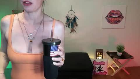 BUNNIE and THE DUDE TheLebowskis online show from May 27, 2026, 8:22 am