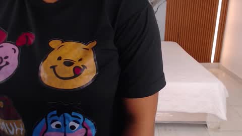 Snapshot of bunny_bao chatting on February 6, 2026, 12:19 pm Rossi Hill online show from February 6, 2026, 12:19 pm