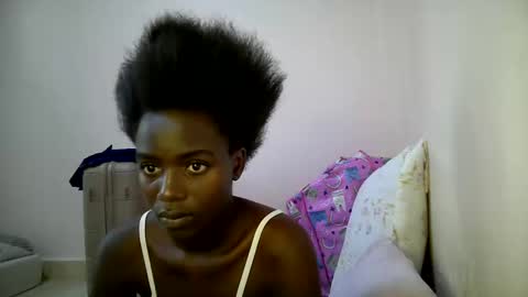 Snapshot of bunny_bliss1 chatting on June 1, 2026, 8:27 am bunny_bliss1 online show from June 1, 2026, 8:27 am