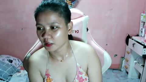 Snapshot of bunny_flower18 chatting on April 9, 2026, 1:49 pm bunny_flower18 online show from April 9, 2026, 1:49 pm