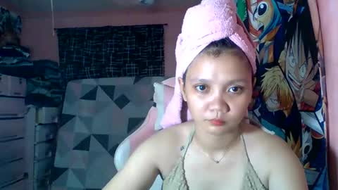 Snapshot of bunny_flower18 chatting on May 17, 2026, 10:00 am bunny_flower18 online show from May 17, 2026, 10:00 am