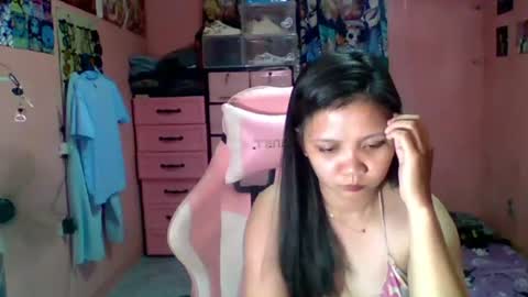 bunny_flower18 online show from July 28, 2026, 3:21 pm