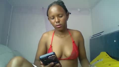 Snapshot of bunnydiva_ chatting on May 10, 2026, 2:17 am bunnydiva_ online show from May 10, 2026, 2:17 am