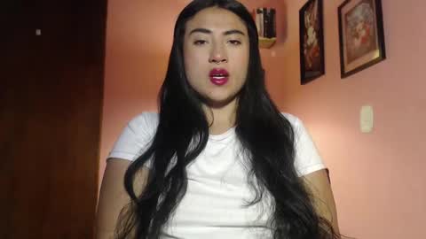 bunnyEmilyR0s33 online show from January 24, 2025, 7:51 am