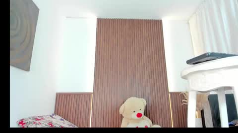 Angela Santini online show from September 15, 2025, 6:35 am