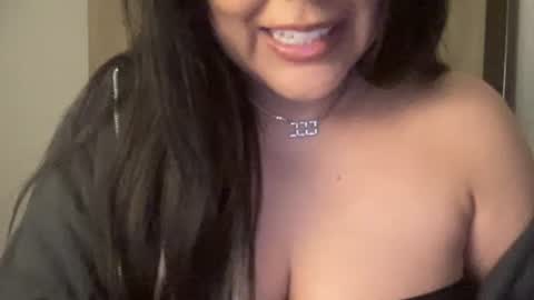 bunnymami333 online show from September 28, 2025, 4:40 am