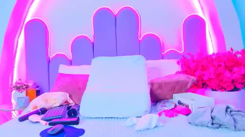 Bunny online show from May 15, 2026, 3:57 am