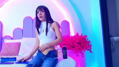 Bunny online show from May 29, 2026, 3:37 am