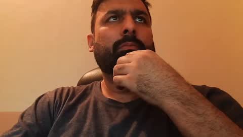 Snapshot of burlymonster chatting on January 20, 2025, 2:46 pm Hairy Arabian online show from January 20, 2025, 2:46 pm