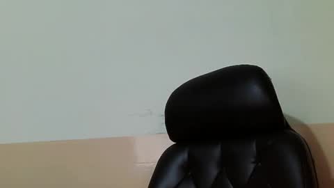 Snapshot of burlymonster chatting on January 28, 2025, 5:22 am Hairy Arabian online show from January 28, 2025, 5:22 am