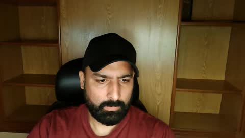 Snapshot of burlymonster chatting on September 18, 2025, 4:58 am Hairy Arabian online show from September 18, 2025, 4:58 am