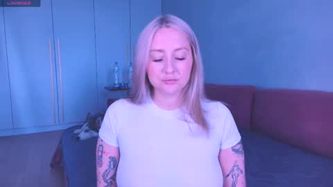 Snapshot of burn_lissa chatting on May 10, 2026, 3:28 pm Lissa online show from May 10, 2026, 3:28 pm