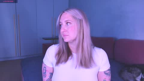 Snapshot of burn_lissa chatting on May 28, 2026, 8:39 pm Lissa online show from May 28, 2026, 8:39 pm