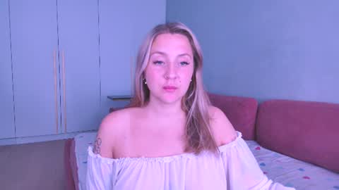 Lissa online show from July 27, 2026, 3:41 pm