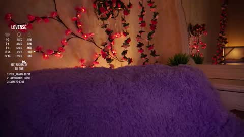 Snapshot of burnletitallburn chatting on November 7, 2025, 3:28 am Jessica online show from November 7, 2025, 3:28 am