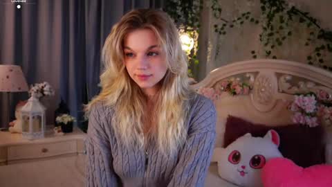 Snapshot of burnletitallburn chatting on November 10, 2025, 2:16 pm Jessica online show from November 10, 2025, 2:16 pm