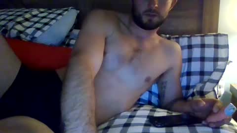 Snapshot of burntbunz chatting on February 12, 2025, 4:23 am burntbunz online show from February 12, 2025, 4:23 am