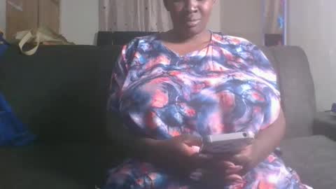 Snapshot of burstysasha chatting on November 12, 2025, 5:24 pm burstysasha online show from November 12, 2025, 5:24 pm