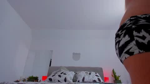 Larisa online show from June 28, 2026, 9:59 am